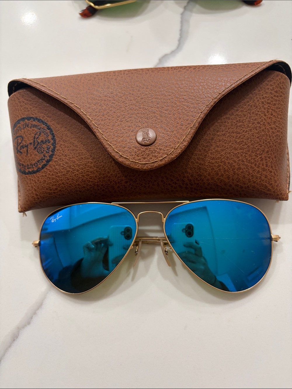 Ray-Ban Aviator Sunglasses with Blue Mirrored Lenses and Gold Frame